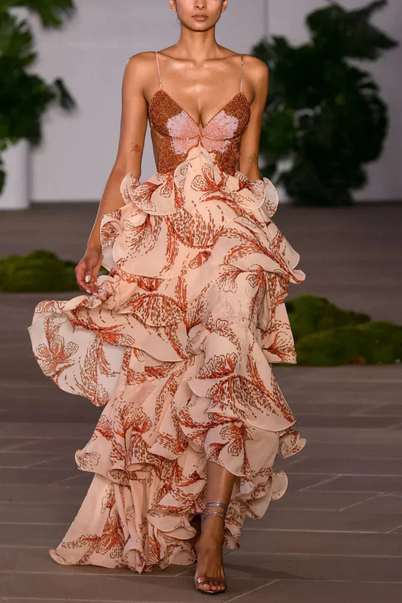 Juliette Suknelė su Volanais ir Brangakmenių Iškirpu