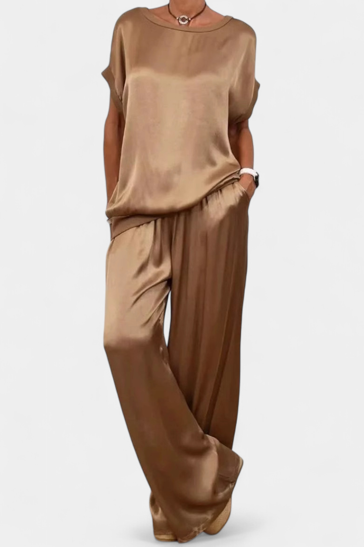 Blasa Dviejų Dalių Pavasario Komplektas su Išskirtiniu Stiliumi